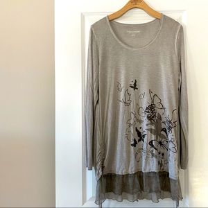 Soft Surroundings Grey Butterfly Print Tunic Top w Ruching & Silk Ruffle Hem